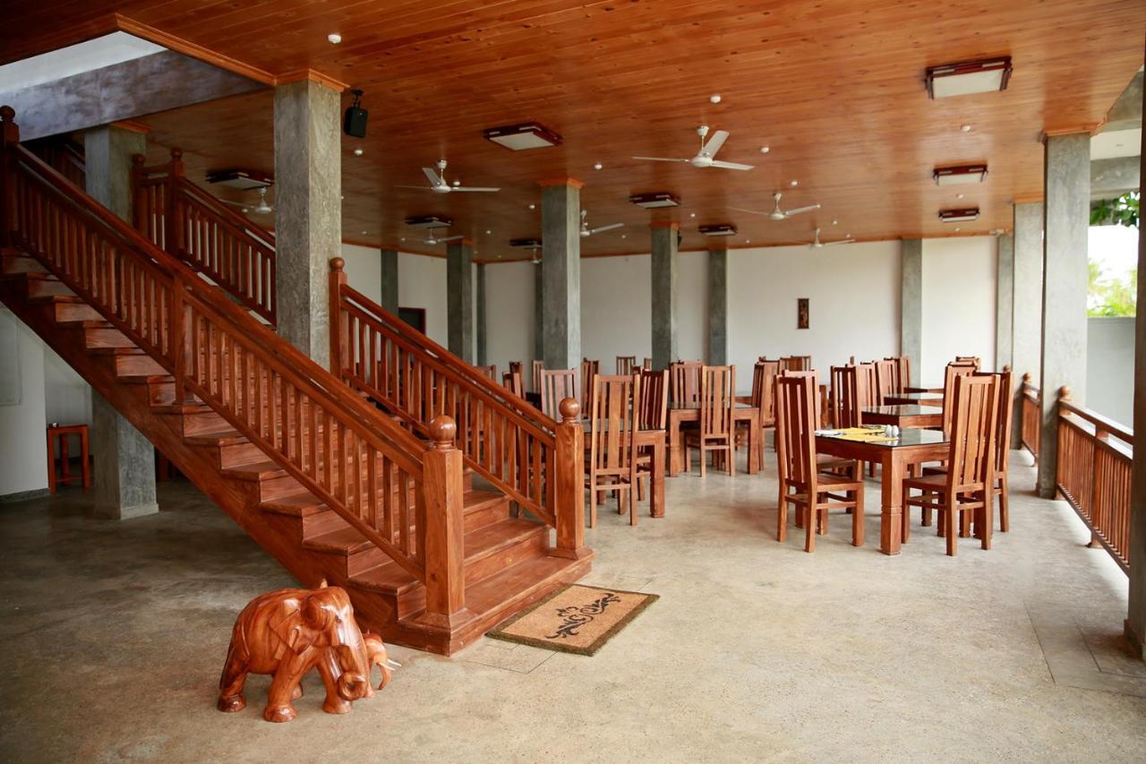 Hotel Samaraana Ahangama Exterior foto